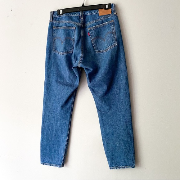 Levi's Vintage-Inspired Medium Wash Contemporary Wedgie Fit Ankle Jeans US 28 - Picture 5 of 10